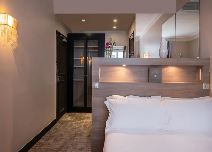 Le Singulier Hotel 3*