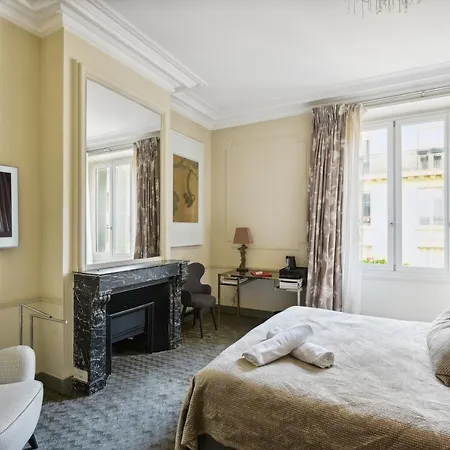 Le Singulier Otel
