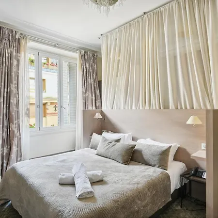 Le Singulier 3* 파리