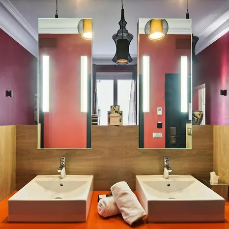 Le Singulier Hotel