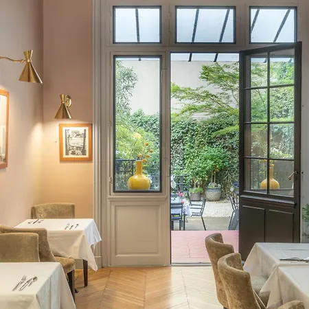 Hotel Le Singulier Paris