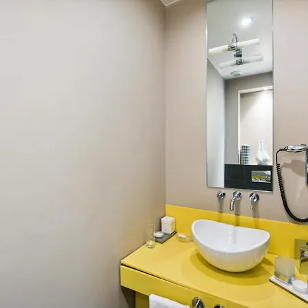 Le Singulier 3* París