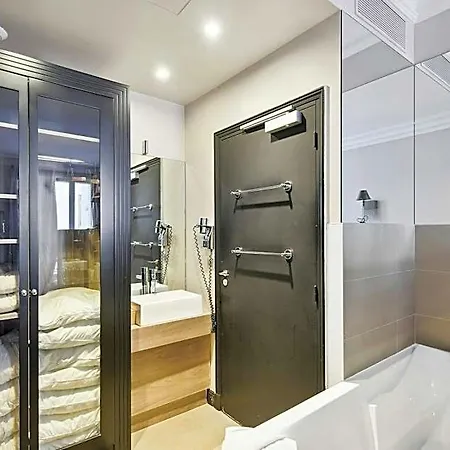 Hotel Le Singulier 3*