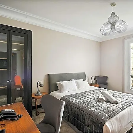 Hotel Le Singulier 3*