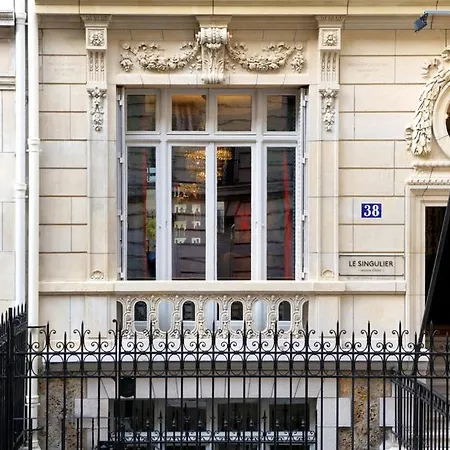 Le Singulier 3* Paris