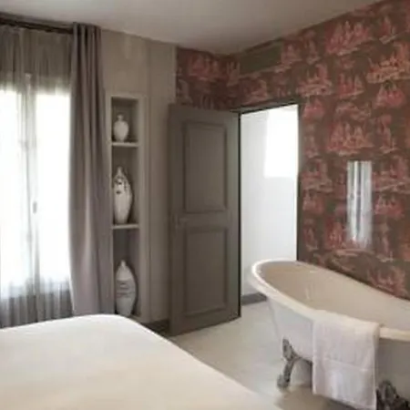 Hotel Le Singulier 3*