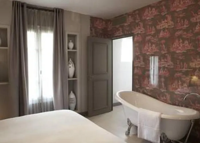 Hotel Le Singulier 3*