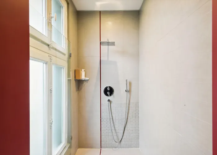Le Singulier Hotel