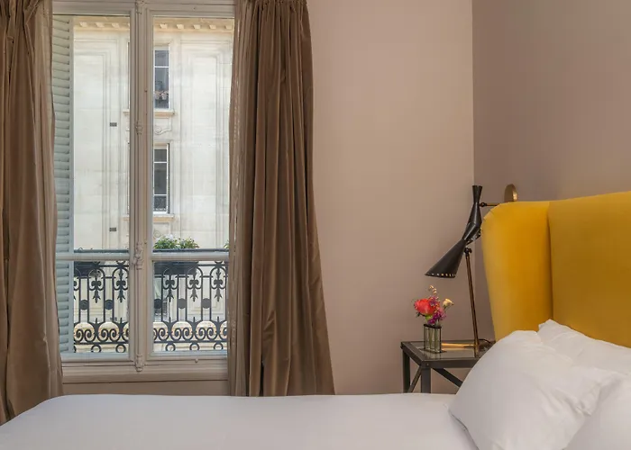 Le Singulier Hotel