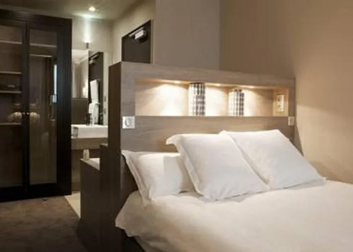 Le Singulier Hotel