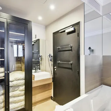 Hotel Le Singulier Parigi